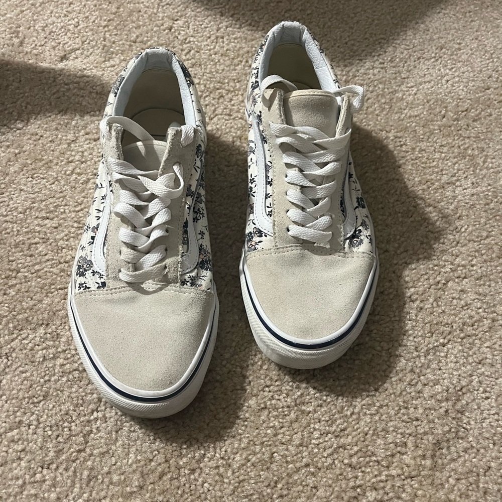 Never worn before tan and floral vans